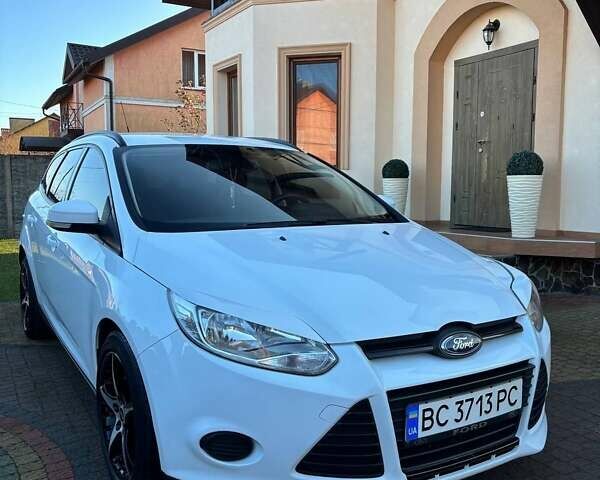 Белый Форд Фокус, объемом двигателя 1.56 л и пробегом 247 тыс. км за 7950 $, фото 5 на Automoto.ua