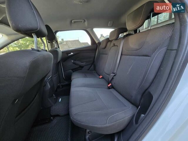 Белый Форд Фокус, объемом двигателя 1.6 л и пробегом 247 тыс. км за 7499 $, фото 24 на Automoto.ua