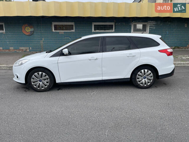 Білий Форд Фокус, об'ємом двигуна 1 л та пробігом 254 тис. км за 7500 $, фото 5 на Automoto.ua