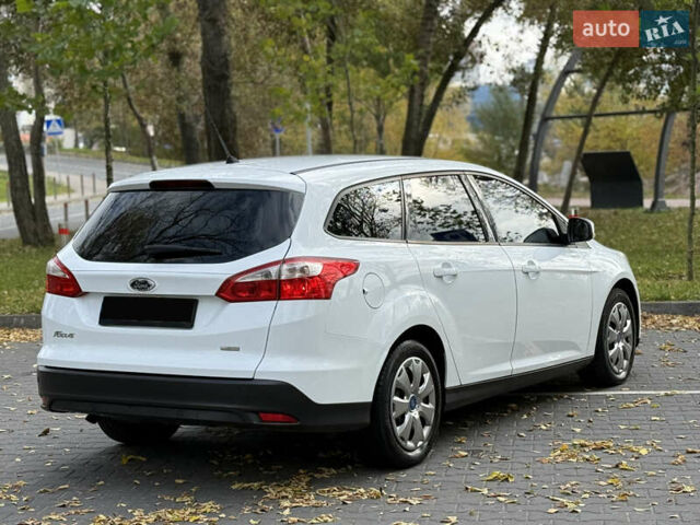 Белый Форд Фокус, объемом двигателя 1.6 л и пробегом 256 тыс. км за 7499 $, фото 15 на Automoto.ua