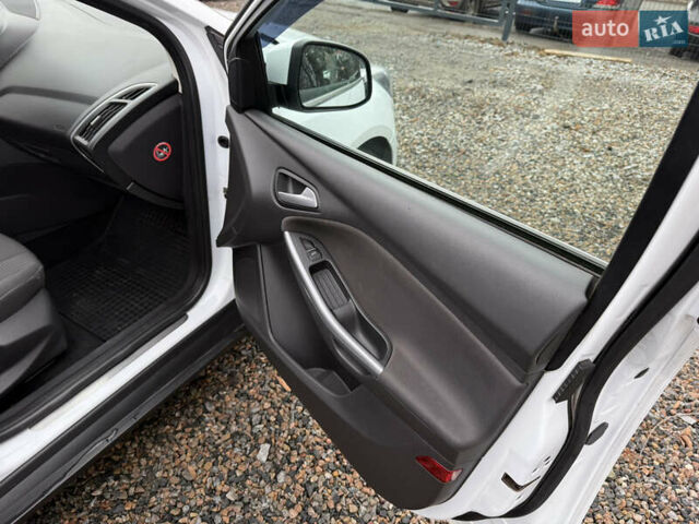 Білий Форд Фокус, об'ємом двигуна 0 л та пробігом 260 тис. км за 7800 $, фото 8 на Automoto.ua