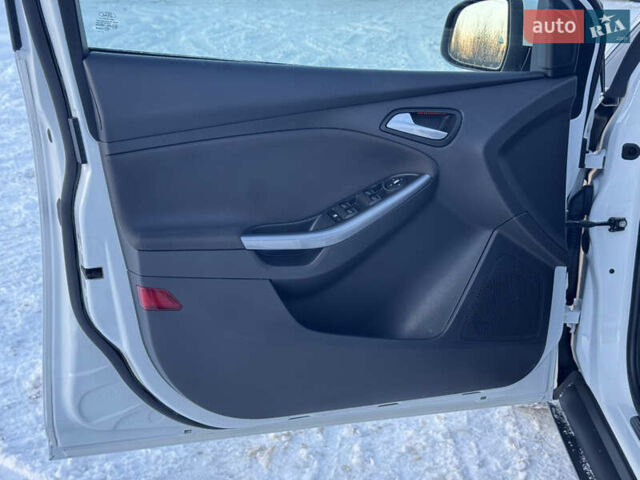 Белый Форд Фокус, объемом двигателя 1.6 л и пробегом 221 тыс. км за 8499 $, фото 32 на Automoto.ua