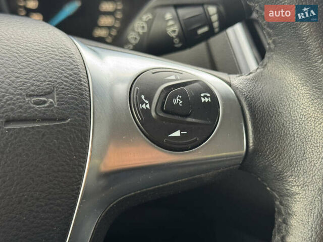 Білий Форд Фокус, об'ємом двигуна 1.6 л та пробігом 221 тис. км за 8699 $, фото 46 на Automoto.ua