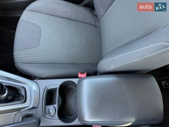 Белый Форд Фокус, объемом двигателя 1.6 л и пробегом 221 тыс. км за 8499 $, фото 51 на Automoto.ua