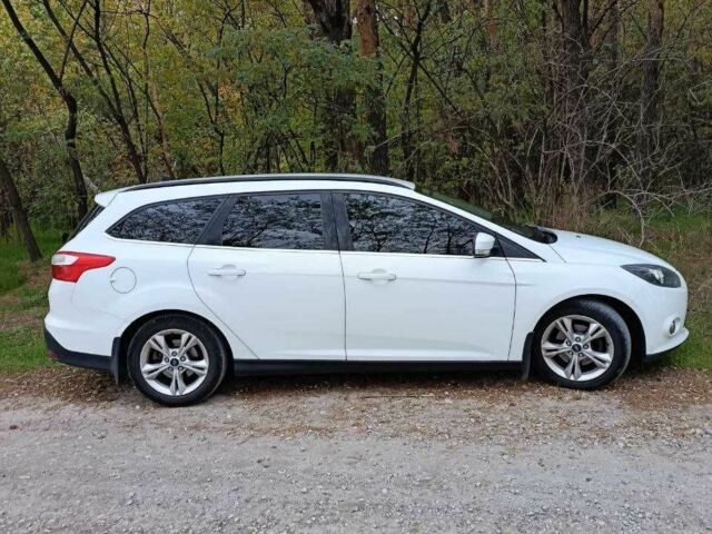 Белый Форд Фокус, объемом двигателя 1.6 л и пробегом 313 тыс. км за 7800 $, фото 10 на Automoto.ua