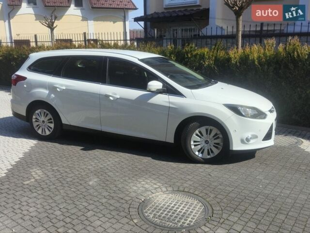 Білий Форд Фокус, об'ємом двигуна 1.6 л та пробігом 245 тис. км за 7999 $, фото 5 на Automoto.ua