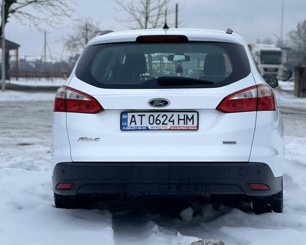 Белый Форд Фокус, объемом двигателя 1.6 л и пробегом 250 тыс. км за 7399 $, фото 16 на Automoto.ua