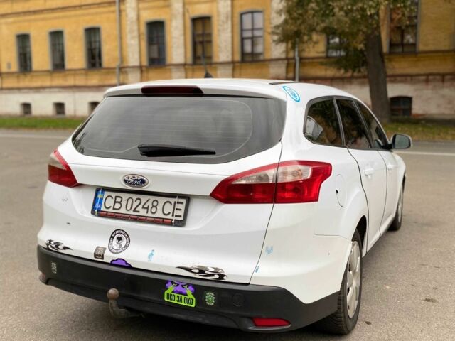 Форд Фокус 2013 в Чернигове на Automoto.ua Белый Форд Фокус, объемом двигателя 1.6 л и пробегом 385 тыс. км за 7000 $, фото 20 на Automoto.ua