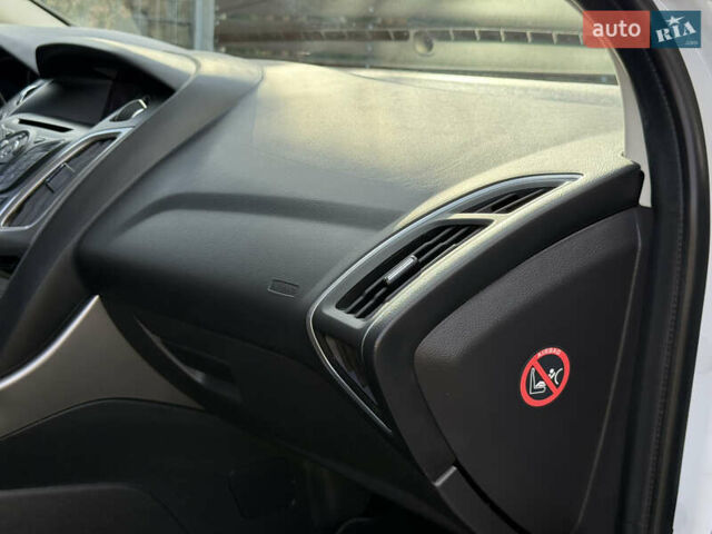 Форд Фокус 2013 в Стрые на Automoto.ua Белый Форд Фокус, объемом двигателя 0 л и пробегом 202 тыс. км за 8850 $, фото 109 на Automoto.ua