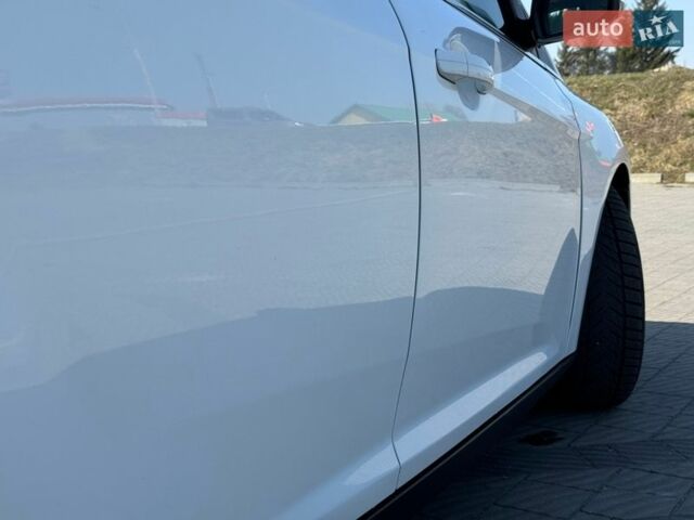 Белый Форд Фокус, объемом двигателя 1.6 л и пробегом 221 тыс. км за 8499 $, фото 16 на Automoto.ua