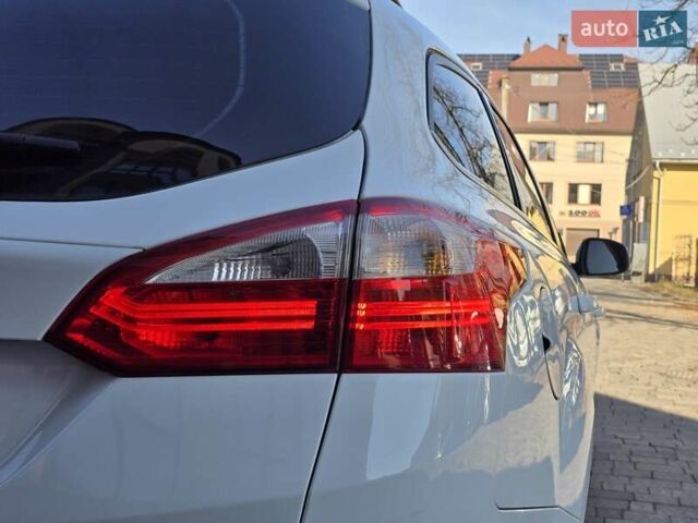 Белый Форд Фокус, объемом двигателя 1.6 л и пробегом 247 тыс. км за 7499 $, фото 17 на Automoto.ua