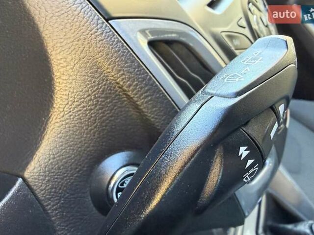 Білий Форд Фокус, об'ємом двигуна 1.6 л та пробігом 241 тис. км за 7950 $, фото 70 на Automoto.ua