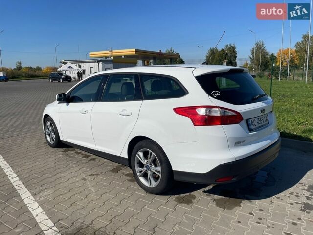 Білий Форд Фокус, об'ємом двигуна 1.6 л та пробігом 197 тис. км за 8300 $, фото 6 на Automoto.ua