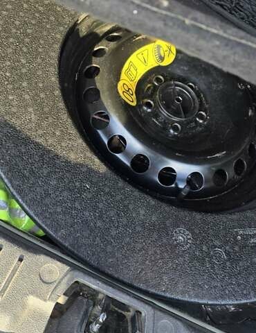 Белый Форд Фокус, объемом двигателя 1.6 л и пробегом 272 тыс. км за 8500 $, фото 14 на Automoto.ua