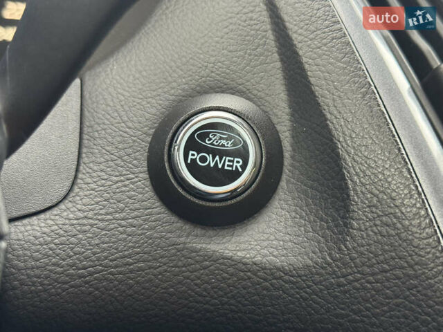 Білий Форд Фокус, об'ємом двигуна 1.6 л та пробігом 221 тис. км за 8699 $, фото 44 на Automoto.ua
