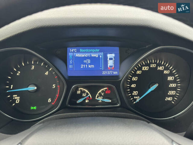 Білий Форд Фокус, об'ємом двигуна 1.6 л та пробігом 221 тис. км за 8699 $, фото 40 на Automoto.ua