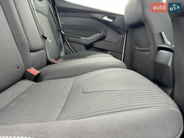 Белый Форд Фокус, объемом двигателя 1.6 л и пробегом 221 тыс. км за 8699 $, фото 76 на Automoto.ua