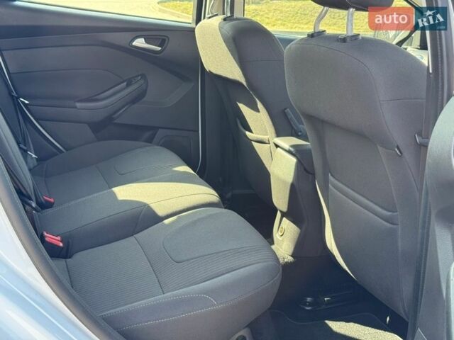 Белый Форд Фокус, объемом двигателя 1.6 л и пробегом 221 тыс. км за 8499 $, фото 69 на Automoto.ua