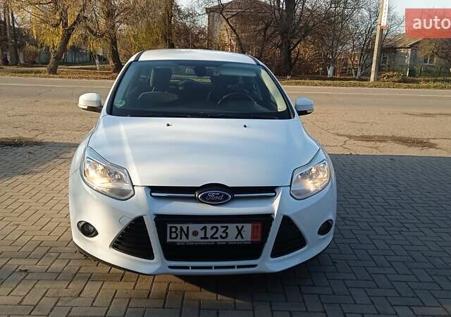 Белый Форд Фокус, объемом двигателя 1.6 л и пробегом 215 тыс. км за 7600 $, фото 49 на Automoto.ua