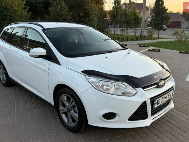 Белый Форд Фокус, объемом двигателя 1 л и пробегом 135 тыс. км за 5999 $, фото 4 на Automoto.ua