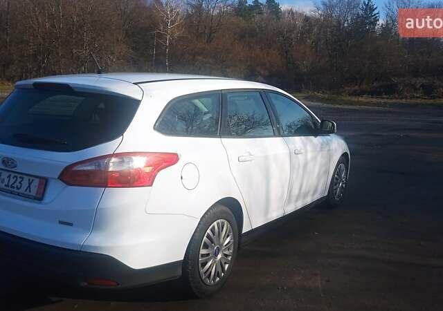 Белый Форд Фокус, объемом двигателя 1.6 л и пробегом 215 тыс. км за 7600 $, фото 55 на Automoto.ua