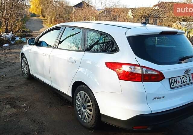 Белый Форд Фокус, объемом двигателя 1.6 л и пробегом 215 тыс. км за 7600 $, фото 22 на Automoto.ua