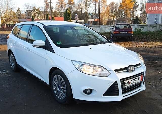 Белый Форд Фокус, объемом двигателя 1.6 л и пробегом 215 тыс. км за 7600 $, фото 25 на Automoto.ua