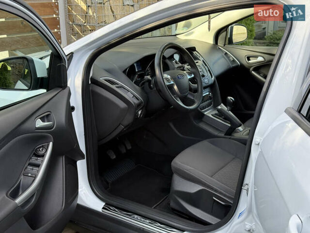 Форд Фокус 2013 в Стрые на Automoto.ua Белый Форд Фокус, объемом двигателя 0 л и пробегом 202 тыс. км за 8850 $, фото 100 на Automoto.ua