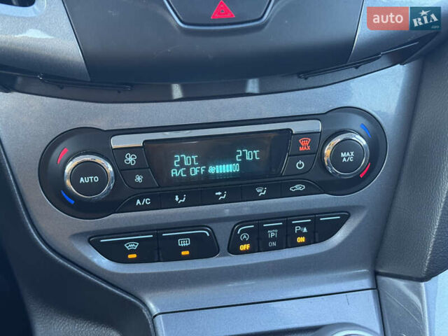 Белый Форд Фокус, объемом двигателя 1.6 л и пробегом 221 тыс. км за 8499 $, фото 53 на Automoto.ua