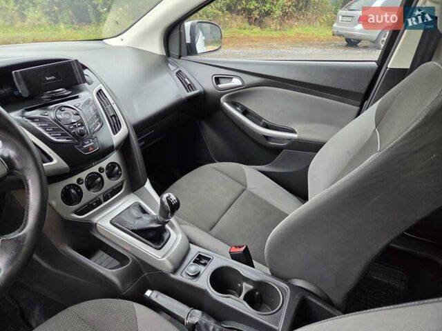 Білий Форд Фокус, об'ємом двигуна 1 л та пробігом 260 тис. км за 6450 $, фото 8 на Automoto.ua