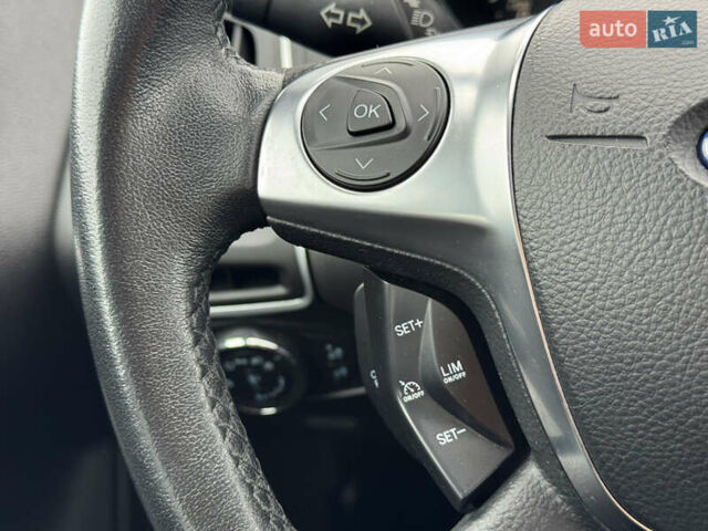 Белый Форд Фокус, объемом двигателя 1.6 л и пробегом 221 тыс. км за 8699 $, фото 49 на Automoto.ua