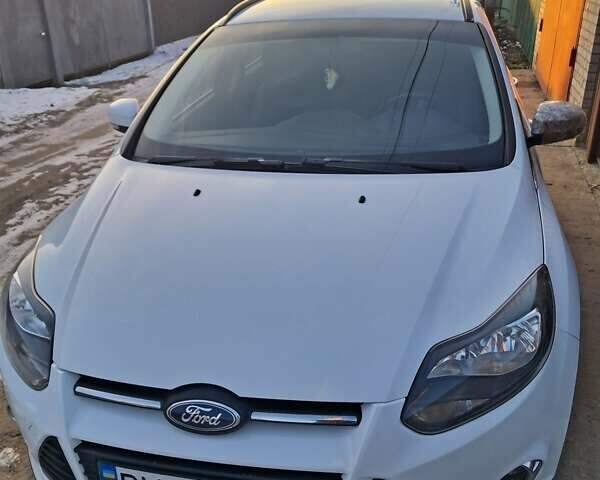 Форд Фокус 2013 в Сумах на Automoto.ua Белый Форд Фокус, объемом двигателя 1.6 л и пробегом 228 тыс. км за 7500 $, фото 20 на Automoto.ua