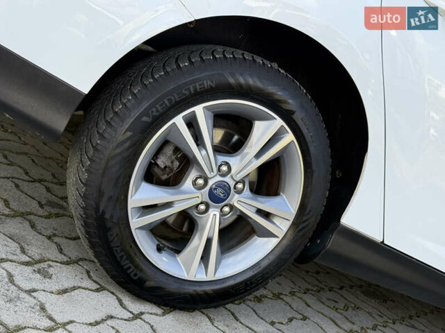 Форд Фокус 2013 в Стрые на Automoto.ua Белый Форд Фокус, объемом двигателя 0 л и пробегом 202 тыс. км за 8850 $, фото 71 на Automoto.ua