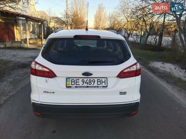 Белый Форд Фокус, объемом двигателя 1 л и пробегом 120 тыс. км за 7100 $, фото 5 на Automoto.ua