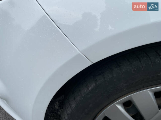 Білий Форд Фокус, об'ємом двигуна 1 л та пробігом 254 тис. км за 7500 $, фото 10 на Automoto.ua