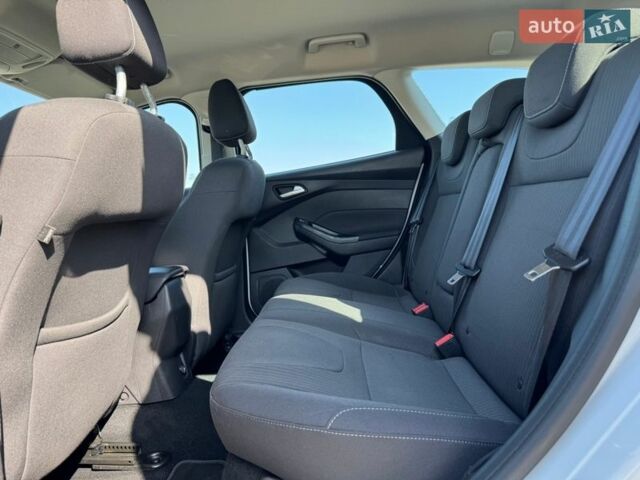 Белый Форд Фокус, объемом двигателя 1.6 л и пробегом 221 тыс. км за 8499 $, фото 59 на Automoto.ua