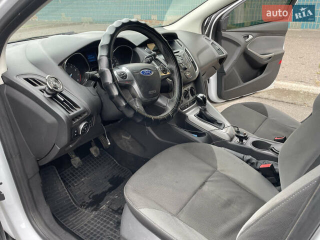 Білий Форд Фокус, об'ємом двигуна 1 л та пробігом 254 тис. км за 7500 $, фото 16 на Automoto.ua