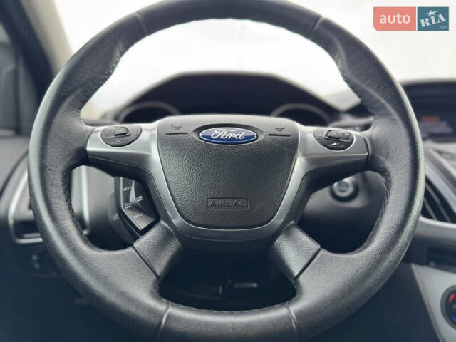 Белый Форд Фокус, объемом двигателя 1.6 л и пробегом 258 тыс. км за 8890 $, фото 46 на Automoto.ua