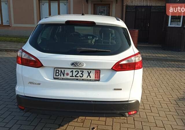 Белый Форд Фокус, объемом двигателя 1.6 л и пробегом 215 тыс. км за 7600 $, фото 40 на Automoto.ua