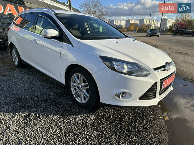 Белый Форд Фокус, объемом двигателя 2 л и пробегом 261 тыс. км за 7500 $, фото 4 на Automoto.ua