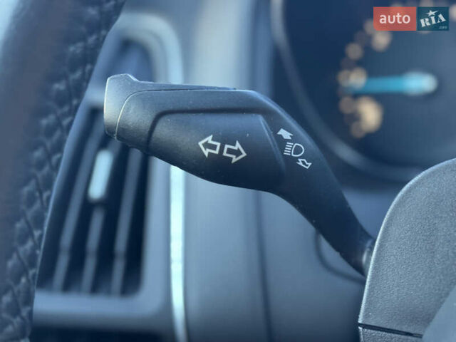 Белый Форд Фокус, объемом двигателя 1.6 л и пробегом 221 тыс. км за 8499 $, фото 44 на Automoto.ua