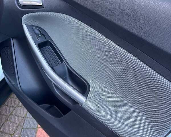 Белый Форд Фокус, объемом двигателя 1.56 л и пробегом 247 тыс. км за 7950 $, фото 36 на Automoto.ua