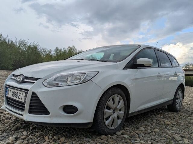 Білий Форд Фокус, об'ємом двигуна 1.6 л та пробігом 316 тис. км за 6000 $, фото 2 на Automoto.ua