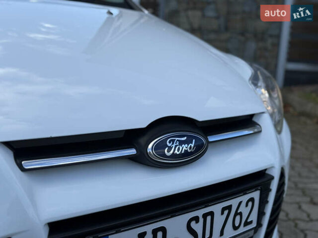 Форд Фокус 2013 в Стрые на Automoto.ua Белый Форд Фокус, объемом двигателя 0 л и пробегом 202 тыс. км за 8850 $, фото 24 на Automoto.ua