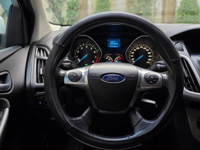 Белый Форд Фокус, объемом двигателя 1 л и пробегом 274 тыс. км за 6199 $, фото 12 на Automoto.ua