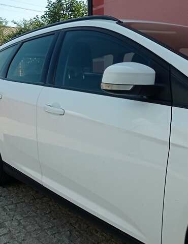 Білий Форд Фокус, об'ємом двигуна 1.6 л та пробігом 270 тис. км за 7999 $, фото 2 на Automoto.ua