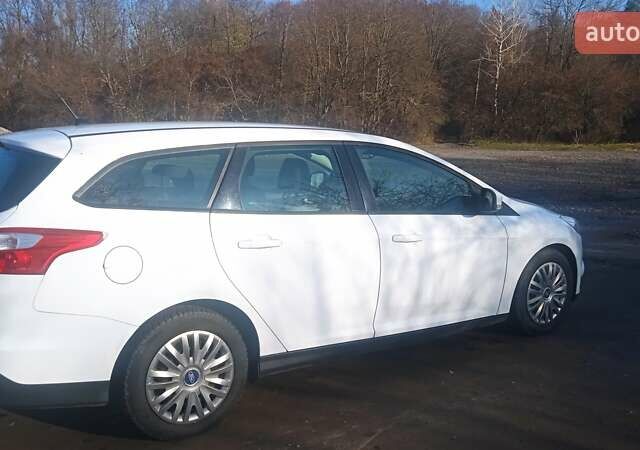 Белый Форд Фокус, объемом двигателя 1.6 л и пробегом 215 тыс. км за 7600 $, фото 54 на Automoto.ua