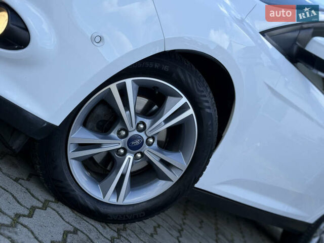 Форд Фокус 2013 в Стрые на Automoto.ua Белый Форд Фокус, объемом двигателя 0 л и пробегом 202 тыс. км за 8850 $, фото 49 на Automoto.ua