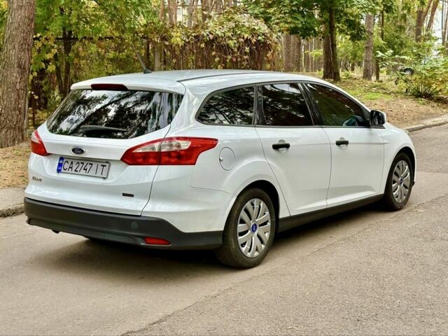 Белый Форд Фокус, объемом двигателя 1.6 л и пробегом 250 тыс. км за 7500 $, фото 5 на Automoto.ua