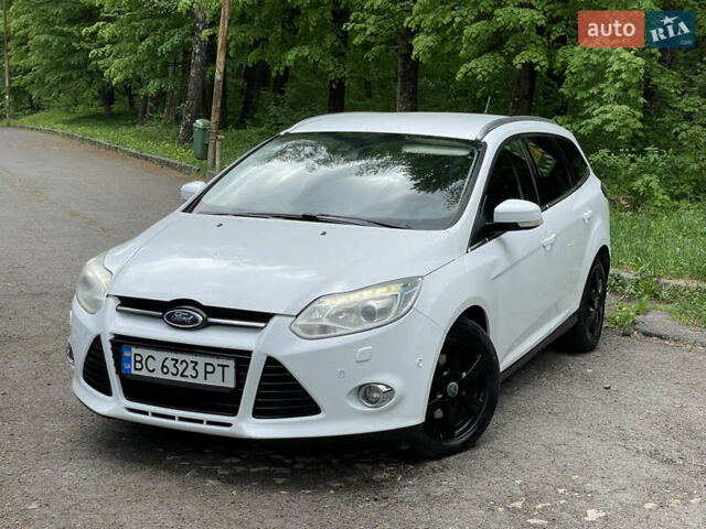 Белый Форд Фокус, объемом двигателя 1.56 л и пробегом 299 тыс. км за 7450 $, фото 1 на Automoto.ua